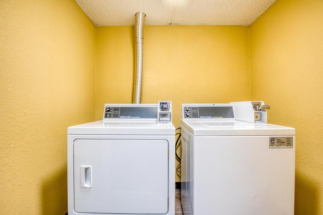 Fairbridge Inn Express Monroe City Bagian luar foto