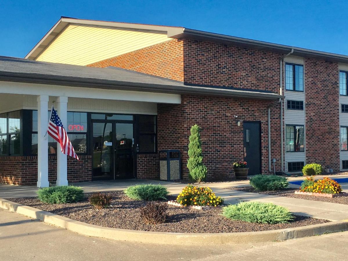Fairbridge Inn Express Monroe City Bagian luar foto