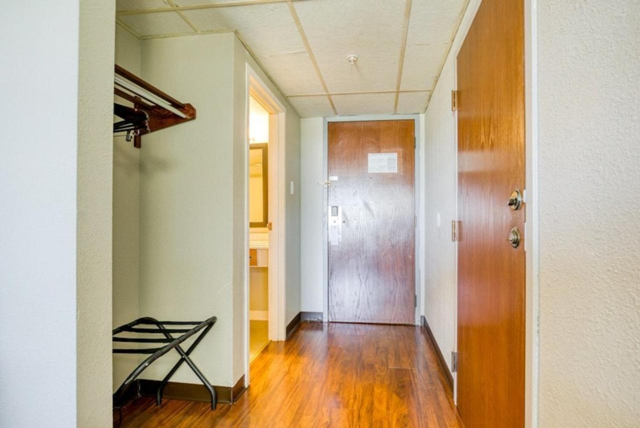 Fairbridge Inn Express Monroe City Bagian luar foto