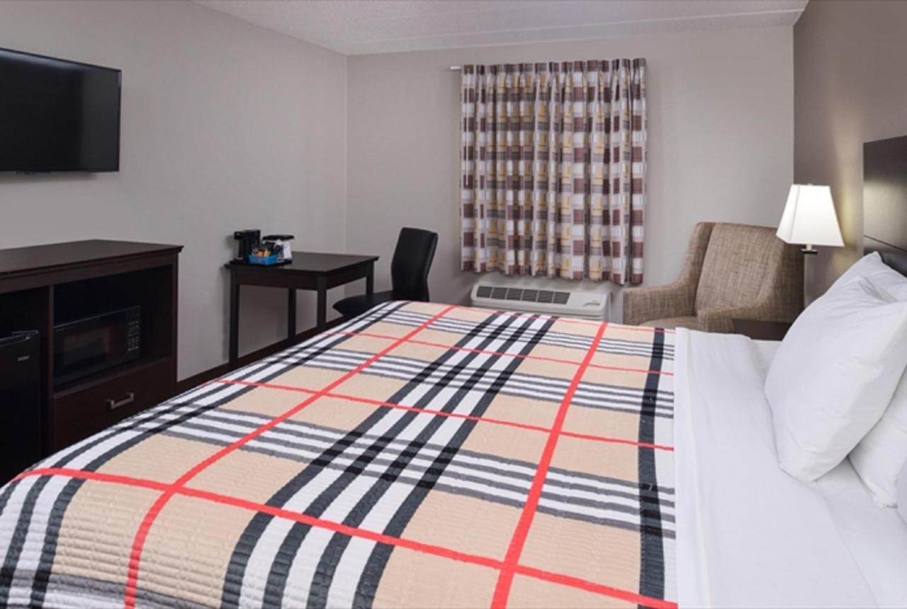 Fairbridge Inn Express Monroe City Bagian luar foto